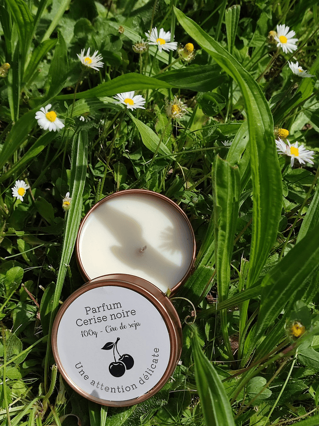 Bougie parfumée cerise noire 100g